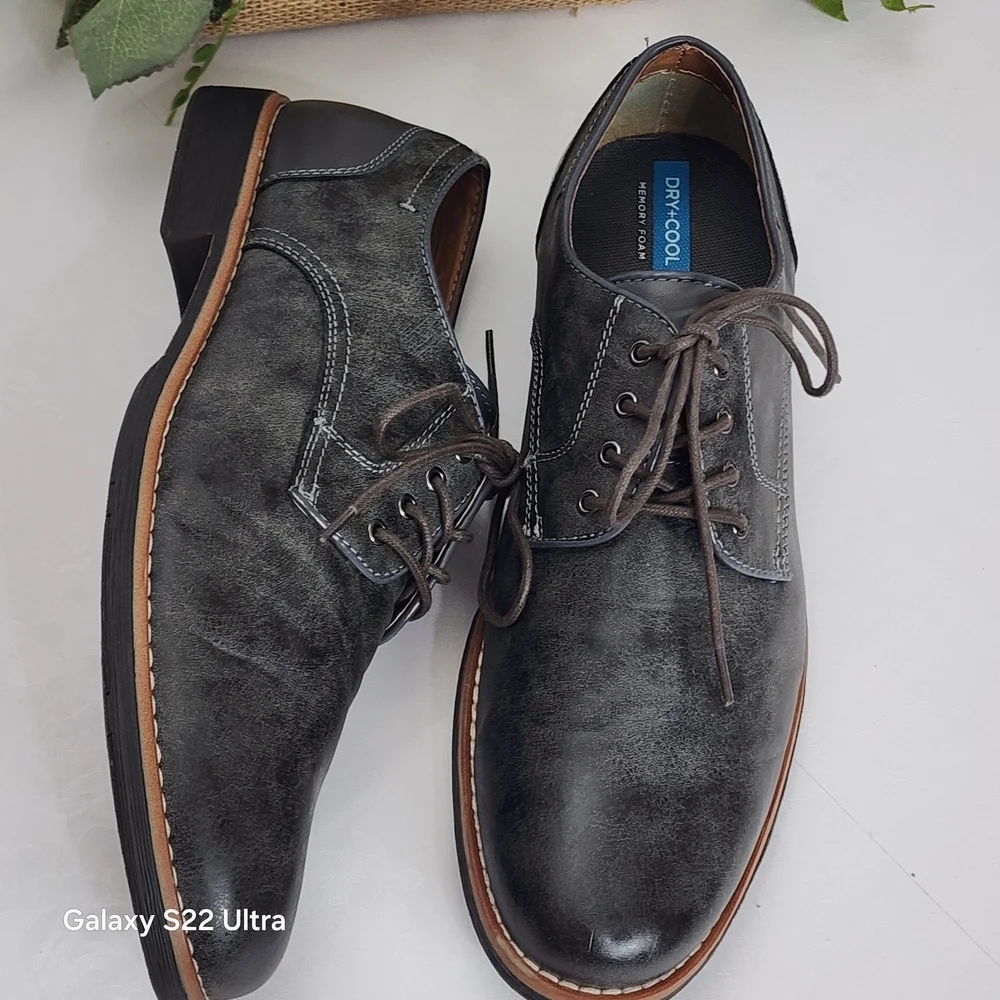 Dry Goods Men’s Brown Leather Lace-Up Dress Shoes